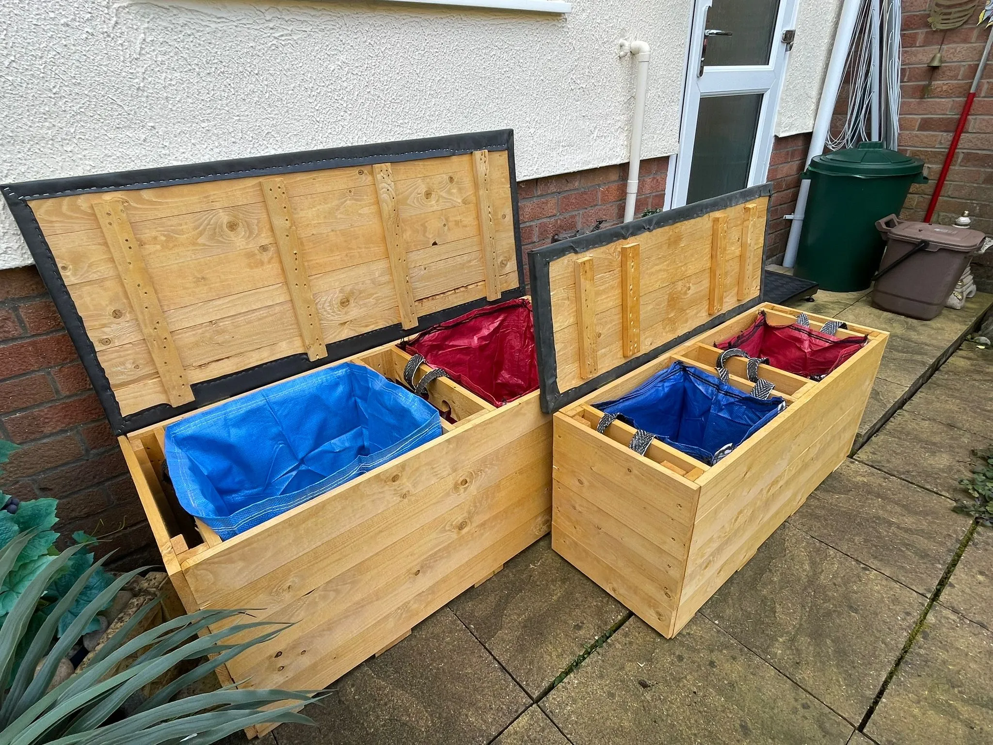 Mini Bench with EPDM Lid